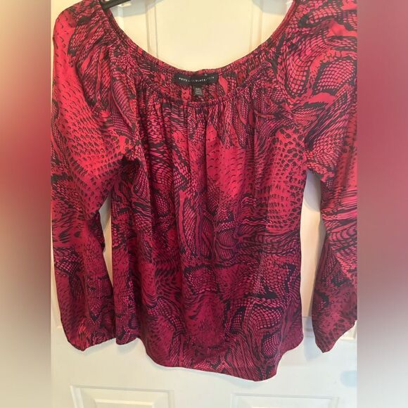 White House Black Market Red and Black Python Print Off the Shoulder Top size XS - Picture 5 of 5